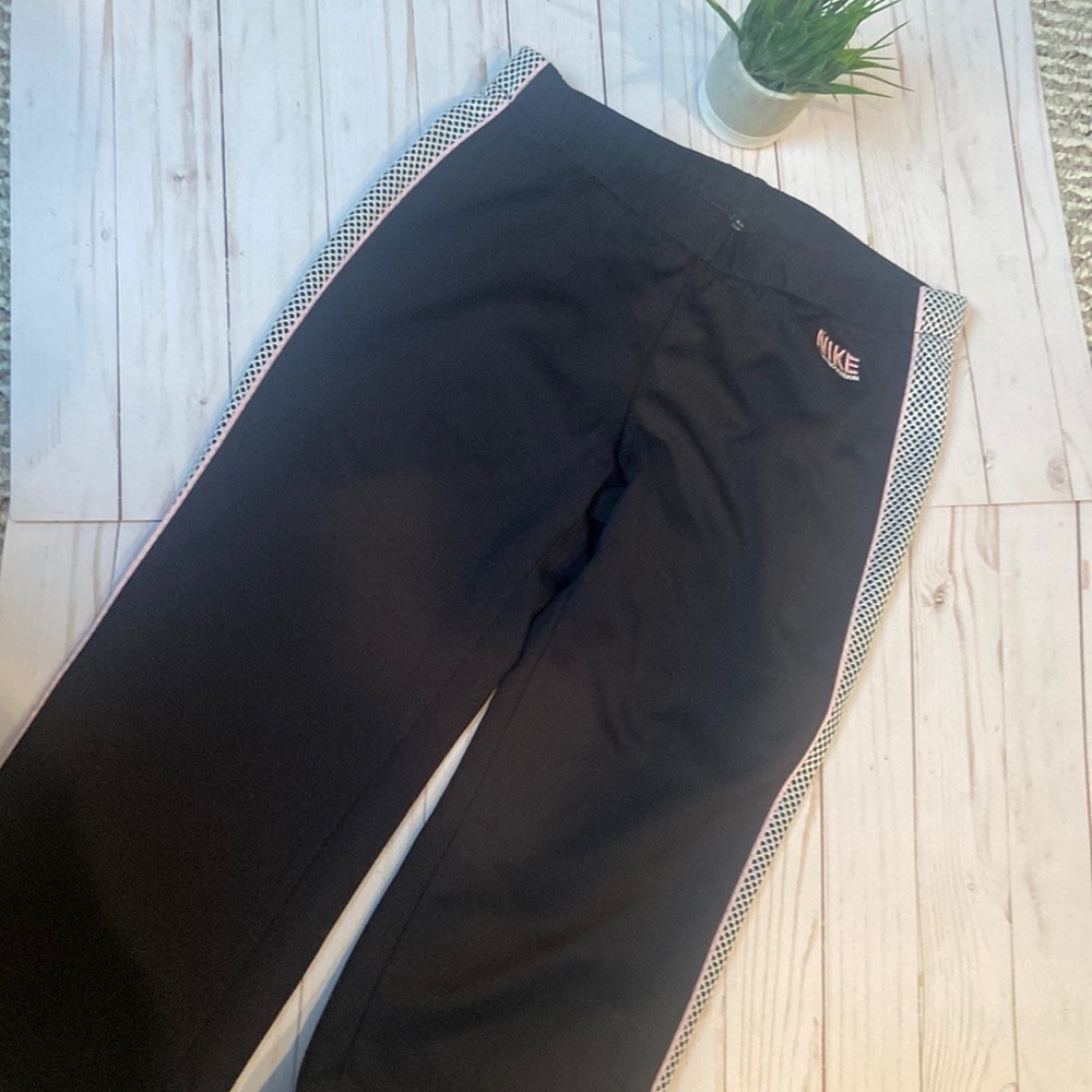 COPY - Nike  Yoga pants 💕 - Picture 2 of 8
